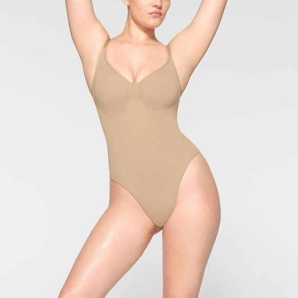 Skims Size 4x/5x Seamless Sculpt Thong Bodysuit Clay Shapewear - Picture 1 of 7